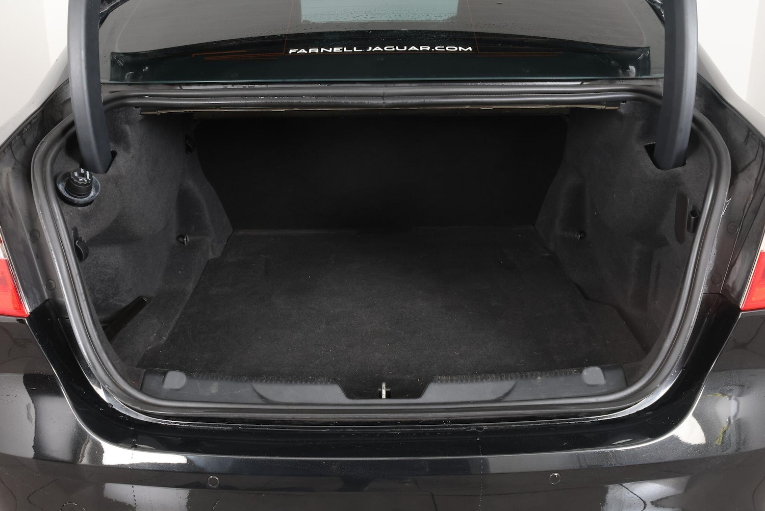 Used Jaguar XE for sale - 77279189: Photo 47