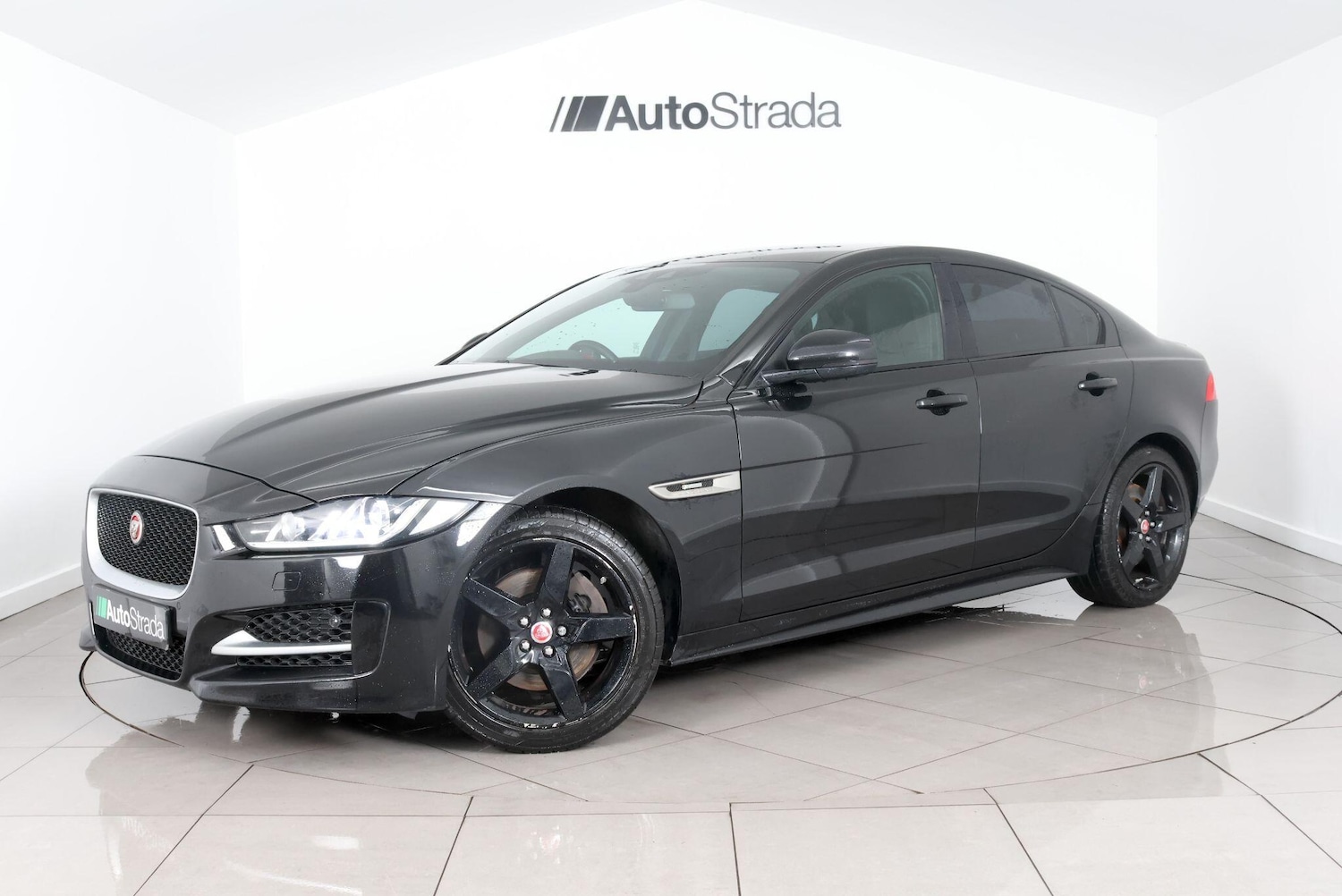 Used Jaguar XE for sale - 77279189: Photo 6