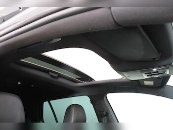 Used Volkswagen Golf 2018 for sale - 77598465: Photo