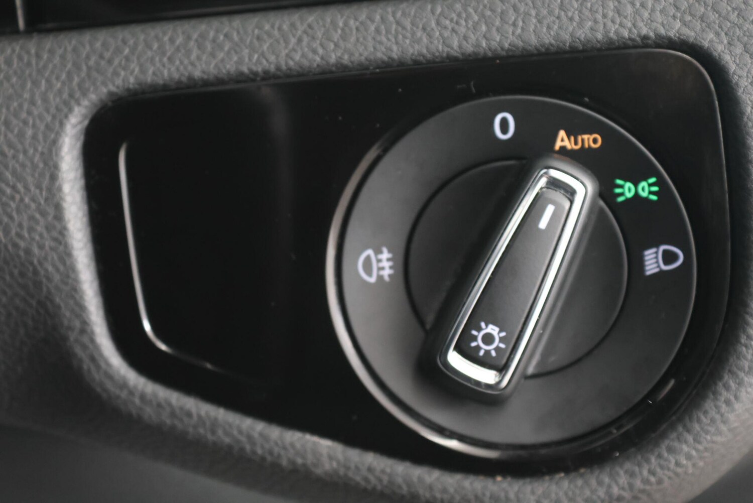 Used Volkswagen Golf for sale - 77598465: Photo 60