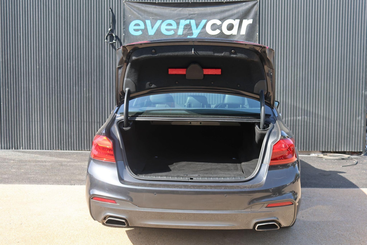 Used BMW 5 Series 2018 for sale - 78184395: Photo 10