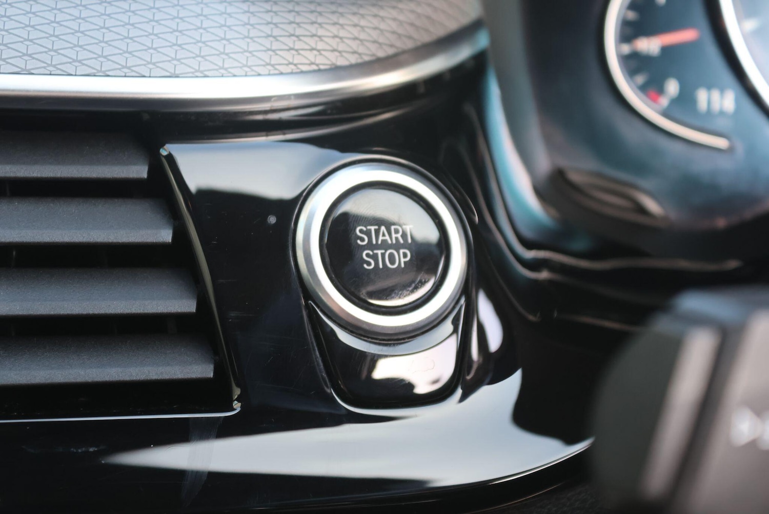 Used BMW 5 Series 2018 for sale - 78184395: Photo 38