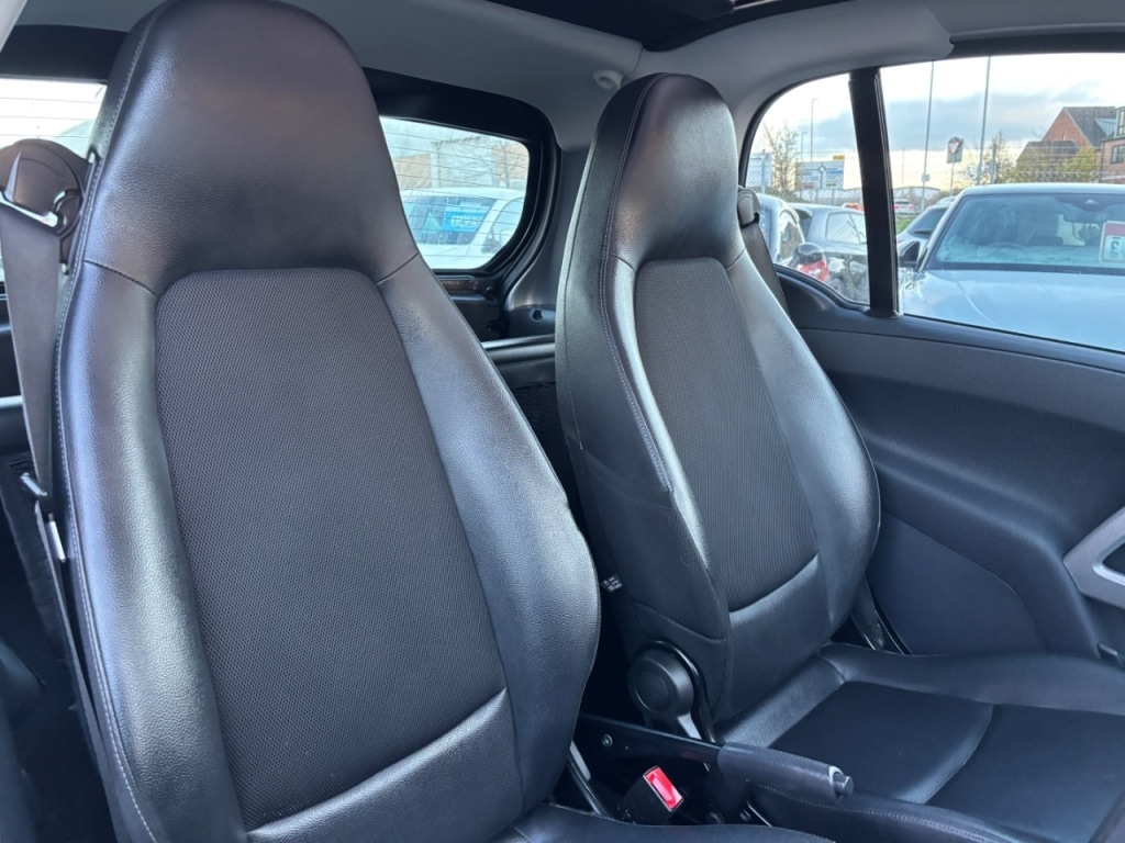 Used smart fortwo 2014 for sale - 76972901: Photo 12