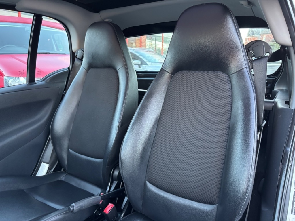 Used smart fortwo 2014 for sale - 76972901: Photo 4