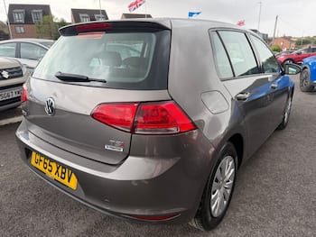 Used Volkswagen Golf 2015 for sale - 79641518: Photo