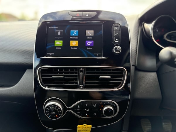 Used Renault Clio 2018 for sale - 74903739: Photo 13