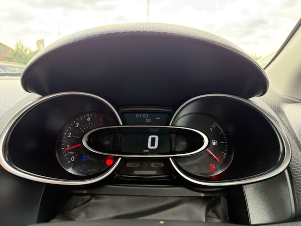 Used Renault Clio 2018 for sale - 74903739: Photo 16