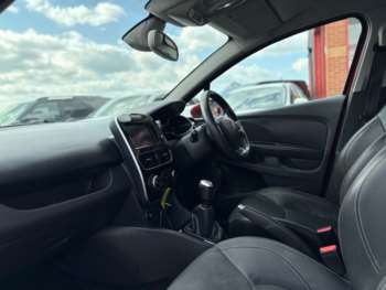 Used Renault Clio 2018 for sale - 74903739: Photo