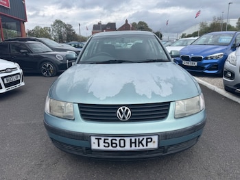 Used Volkswagen Passat 1999 for sale - 76197147: Photo 2