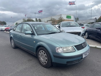 Used Volkswagen Passat 1999 for sale - 76197147: Photo 3