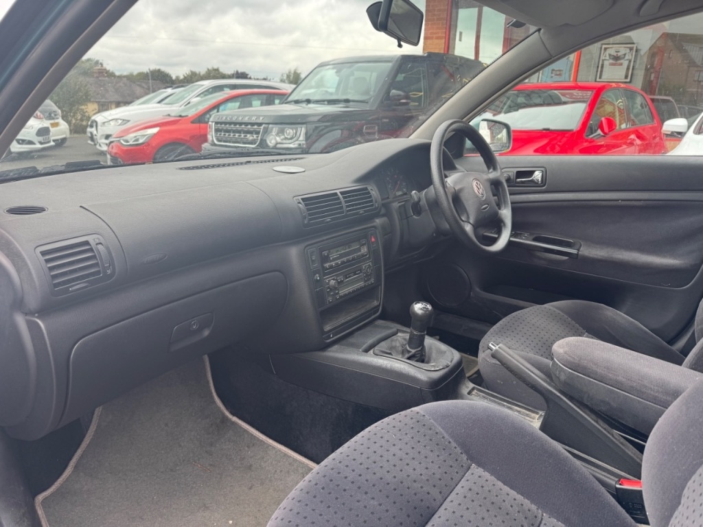 Used Volkswagen Passat 1999 for sale - 76197147: Photo 4