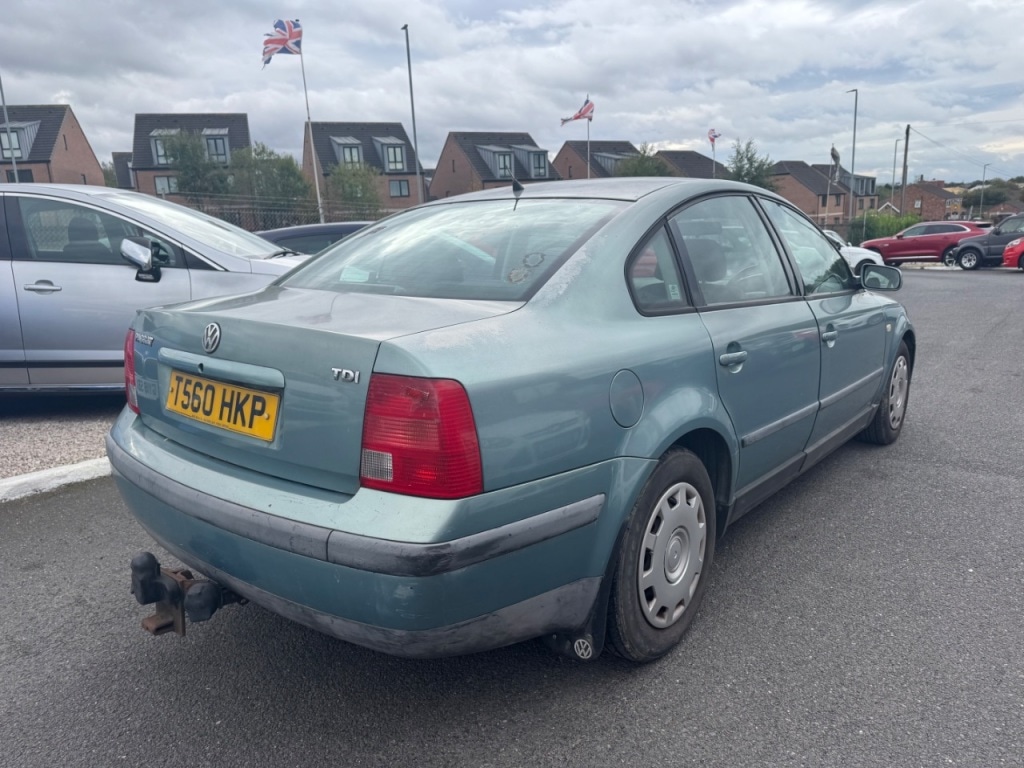 Used Volkswagen Passat 1999 for sale - 76197147: Photo 7