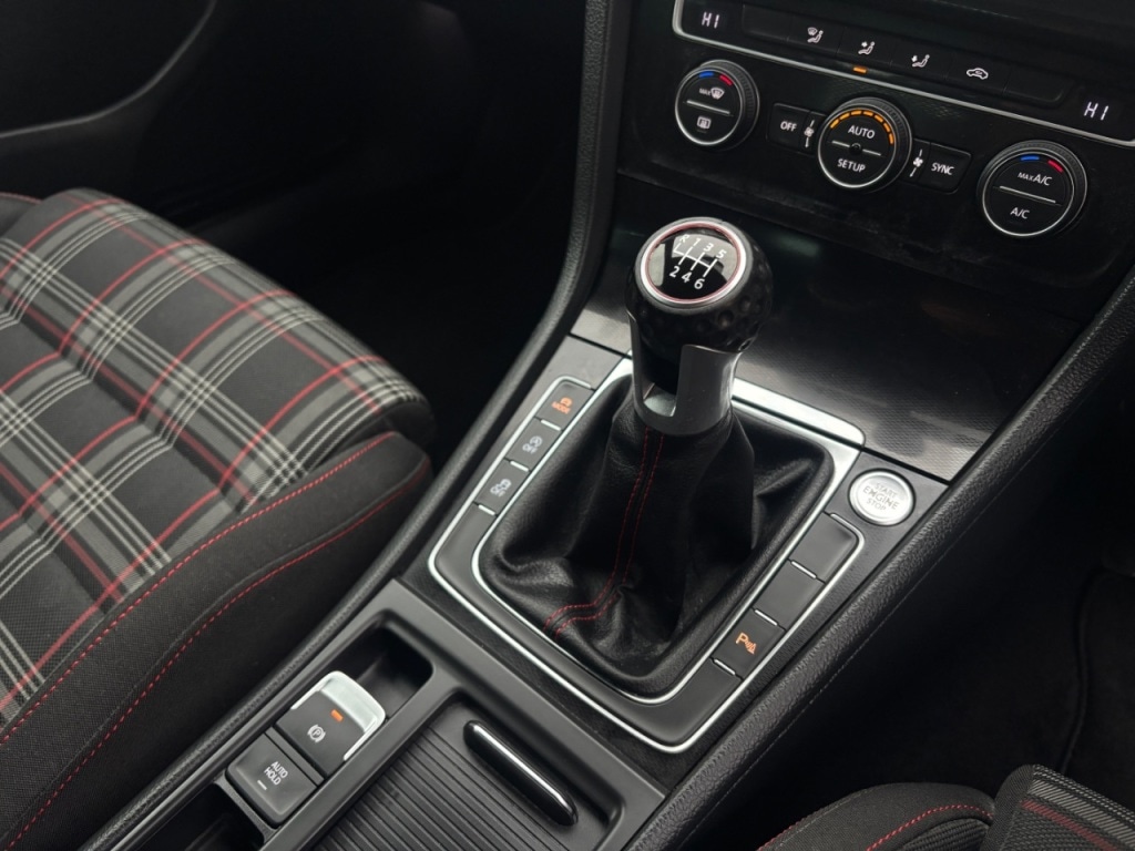 Used Volkswagen Golf 2014 for sale - 77249192: Photo 19