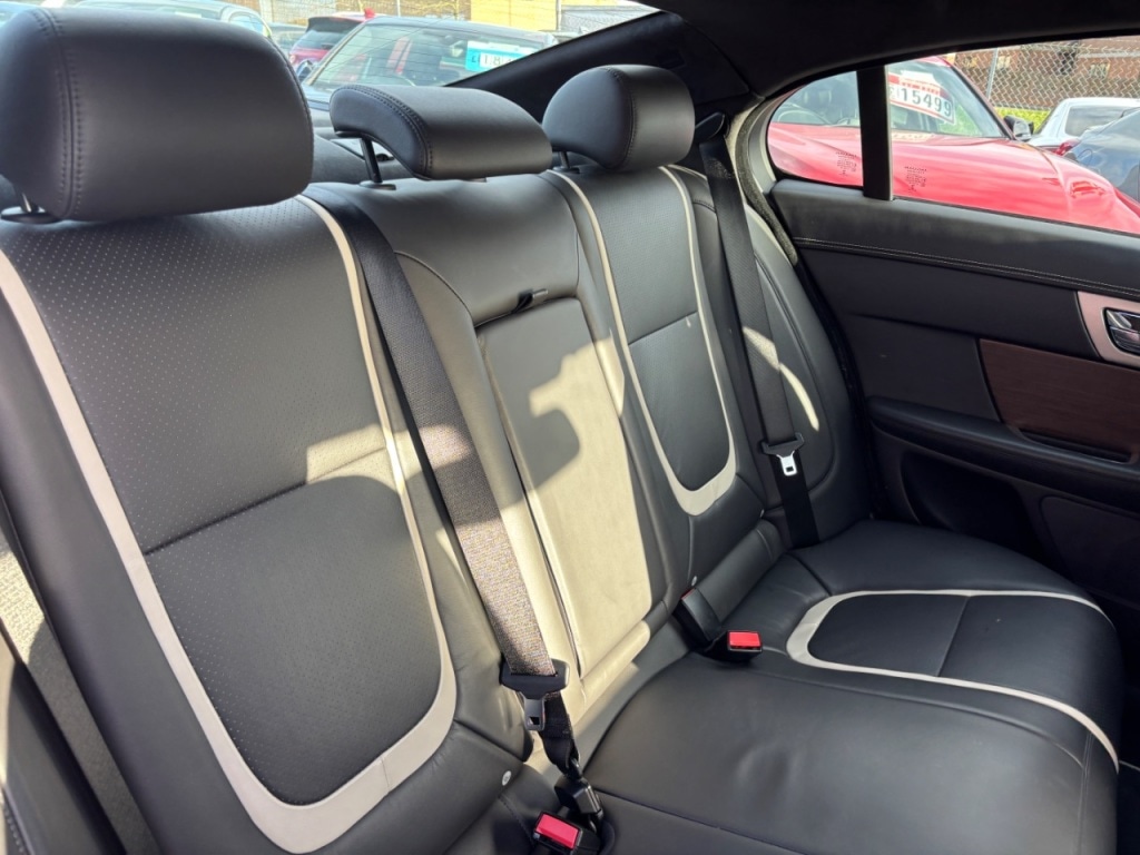 Used Jaguar XF 2014 for sale - 78068012: Photo 11