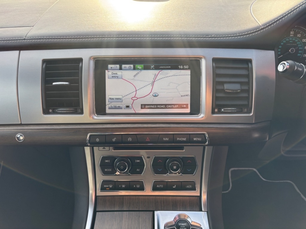 Used Jaguar XF 2014 for sale - 78068012: Photo 15