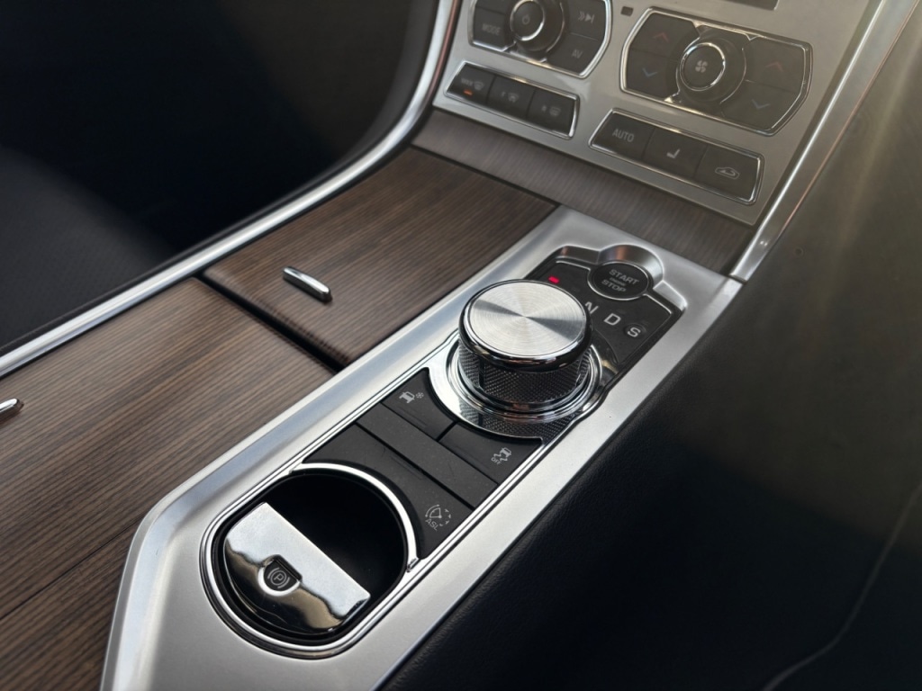 Used Jaguar XF 2014 for sale - 78068012: Photo 19