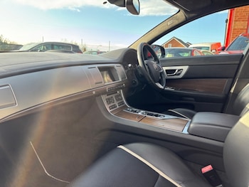 Used Jaguar XF 2014 for sale - 78068012: Photo