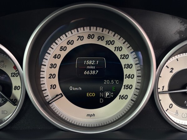 Used Mercedes-Benz E-Class 2015 for sale - 75619157: Photo 20