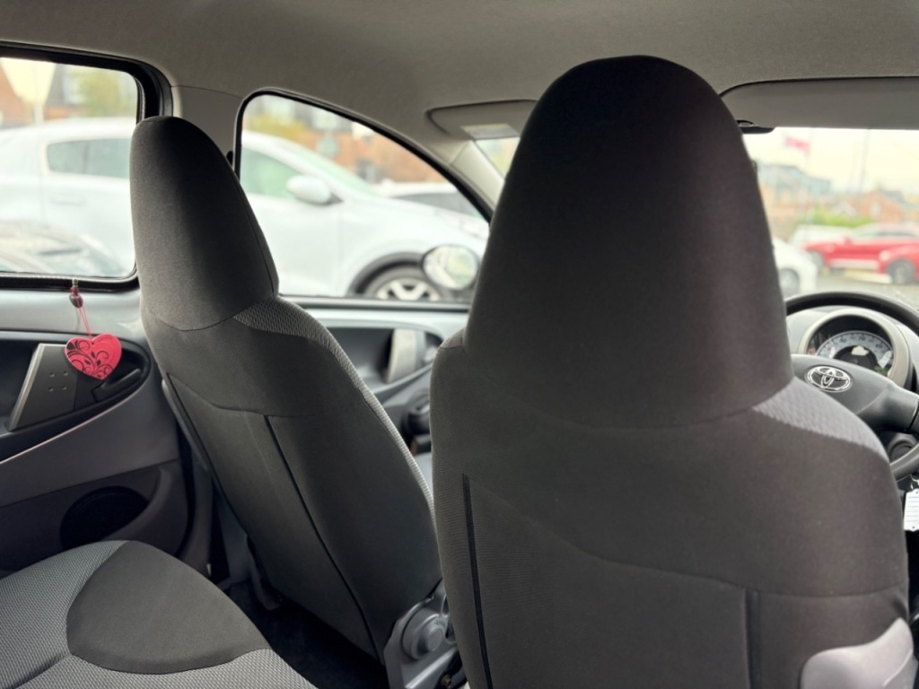 Used Toyota AYGO 2006 for sale - 76495684: Photo 11