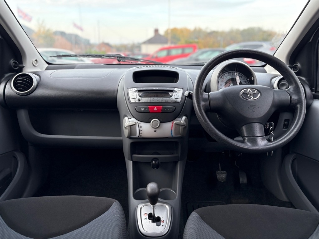 Used Toyota AYGO 2006 for sale - 76495684: Photo 12