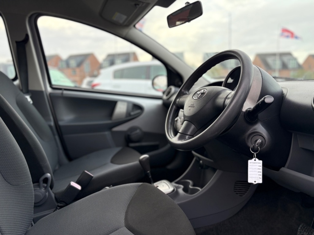 Used Toyota AYGO 2006 for sale - 76495684: Photo 13