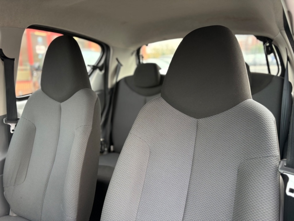 Used Toyota AYGO 2006 for sale - 76495684: Photo 4