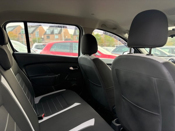 Used Dacia Sandero Stepway 2018 for sale - 76178264: Photo 10