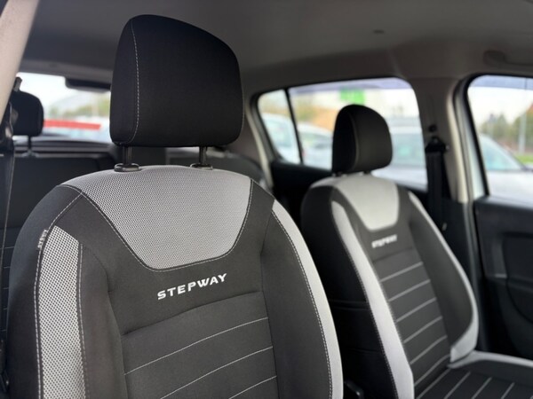 Used Dacia Sandero Stepway 2018 for sale - 76178264: Photo 13
