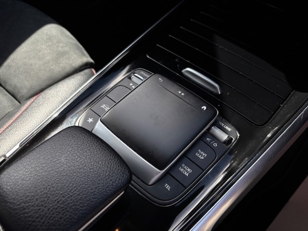 Used Mercedes-Benz GLB 2021 for sale - 75597304: Photo 28