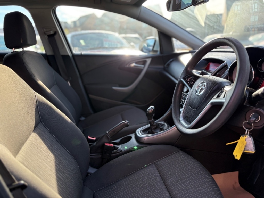 Used Vauxhall Astra 2013 for sale - 76697991: Photo 14