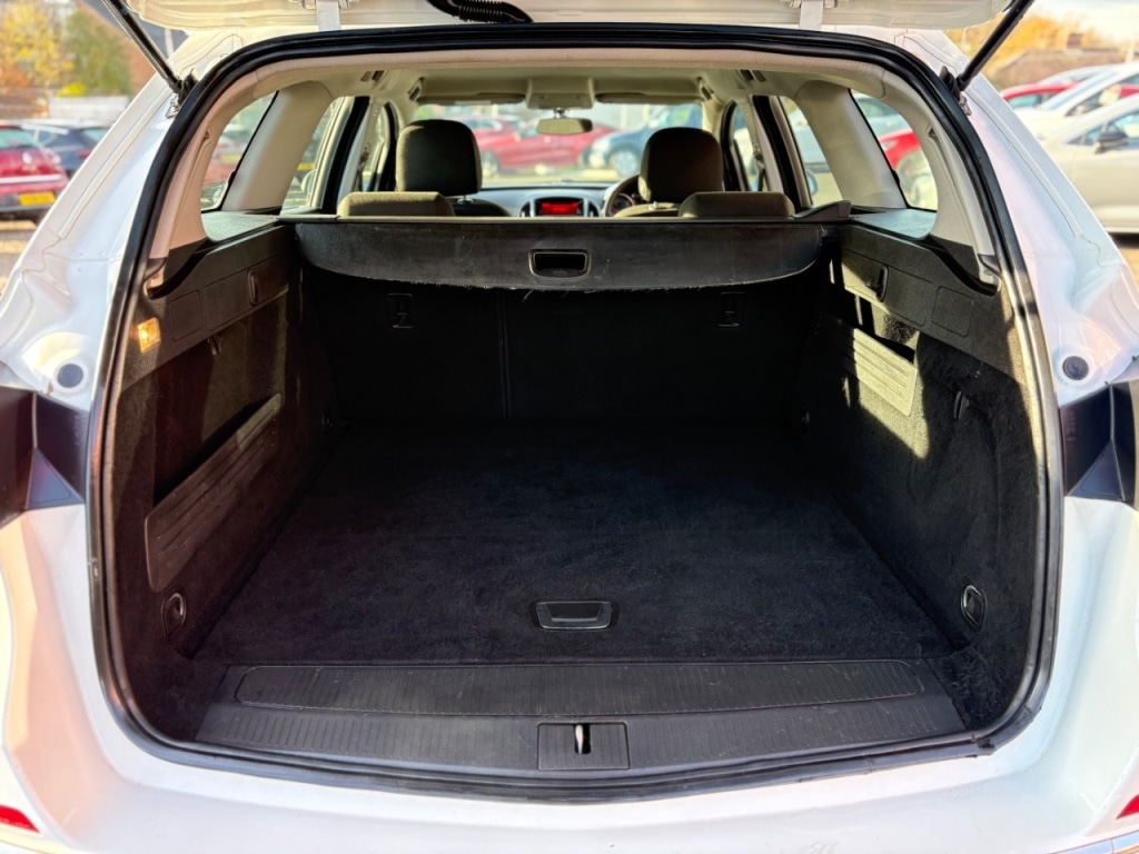 Used Vauxhall Astra 2013 for sale - 76697991: Photo 8