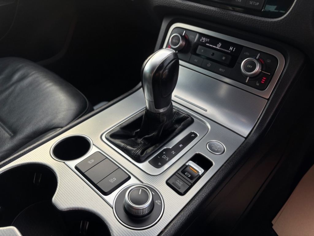 Used Volkswagen Touareg 2015 for sale - 77061473: Photo 21