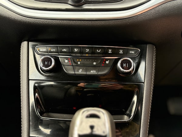 Used Vauxhall Astra 2017 for sale - 75997840: Photo 19