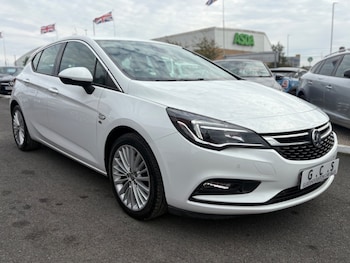 Used Vauxhall Astra 2017 for sale - 75997840: Photo 2