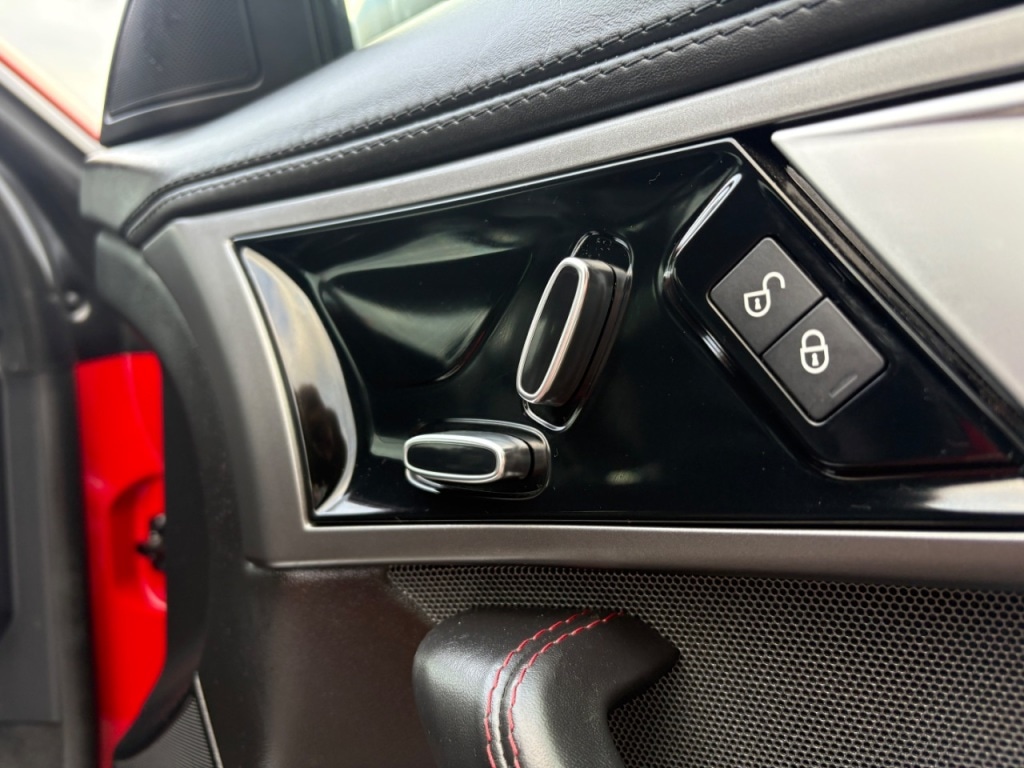 Used Jaguar F-Type 2015 for sale - 76197168: Photo 15