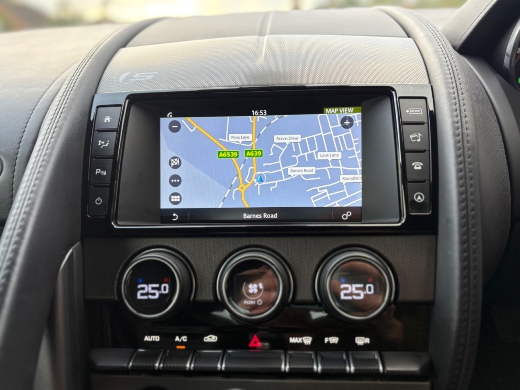 Used Jaguar F-Type 2015 for sale - 76197168: Photo 16