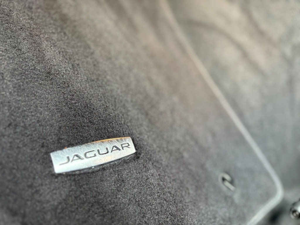 Used Jaguar F-Type 2015 for sale - 76197168: Photo 5