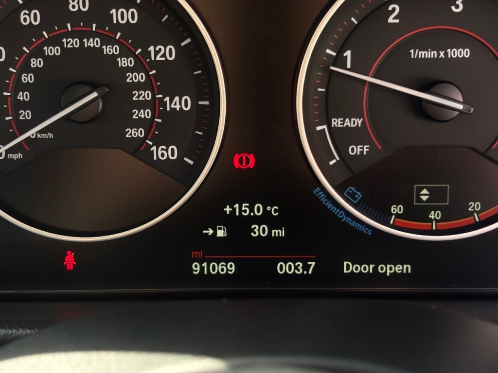 Used BMW 3 Series 2015 for sale - 77676105: Photo 23