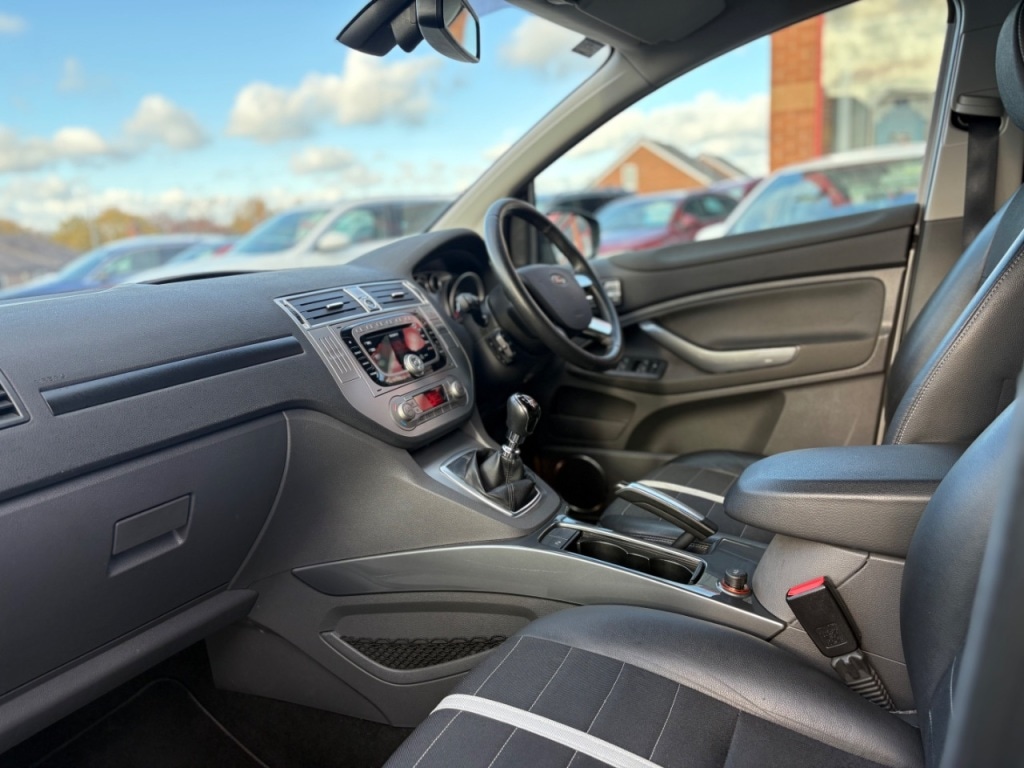 Used Ford Kuga 2011 for sale - 76395491: Photo 3