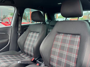 Used Volkswagen Polo 2016 for sale - 75548963: Photo