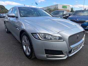 Used Jaguar XF 2016 for sale - 79488780: Photo