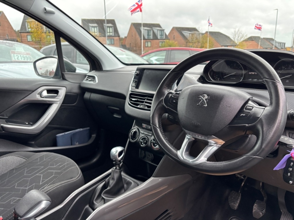 Used Peugeot 2008 2018 for sale - 77059368: Photo 13