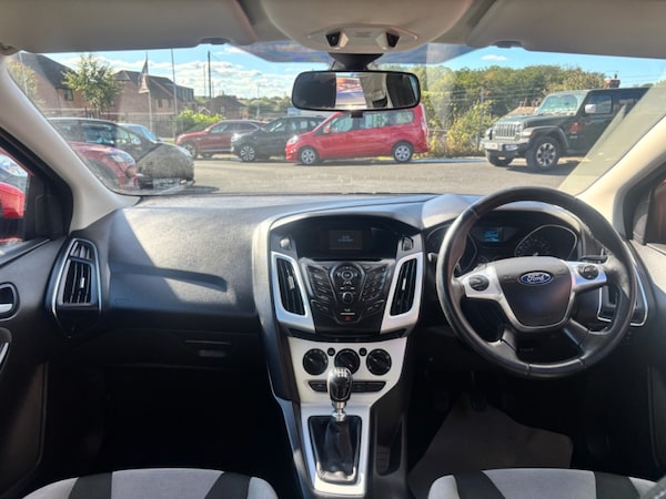 Used Ford Focus 2013 for sale - 75692675: Photo 11