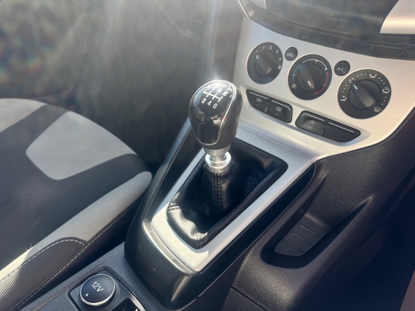 Used Ford Focus 2013 for sale - 75692675: Photo 19