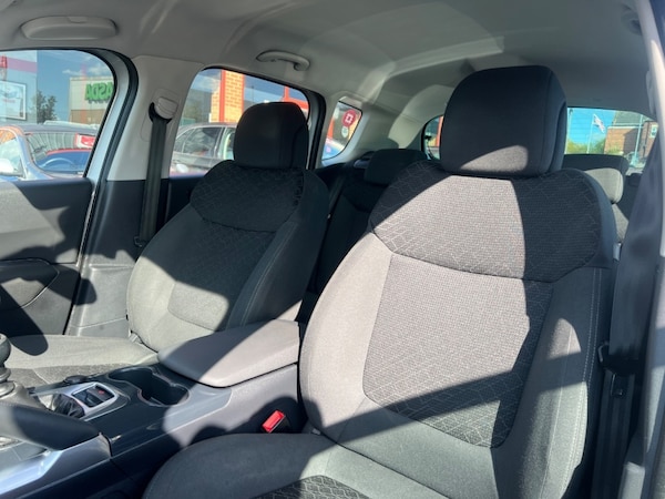 Used Peugeot 3008 2016 for sale - 76114114: Photo 4