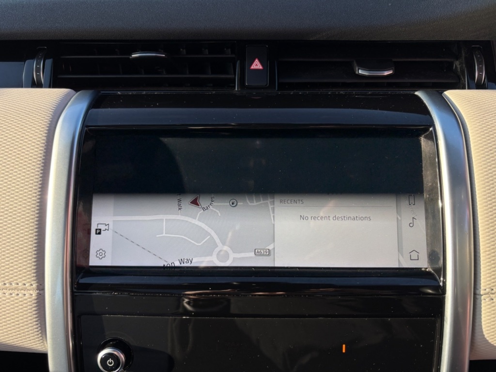 Used Land Rover Discovery Sport 2023 for sale - 76616976: Photo 16