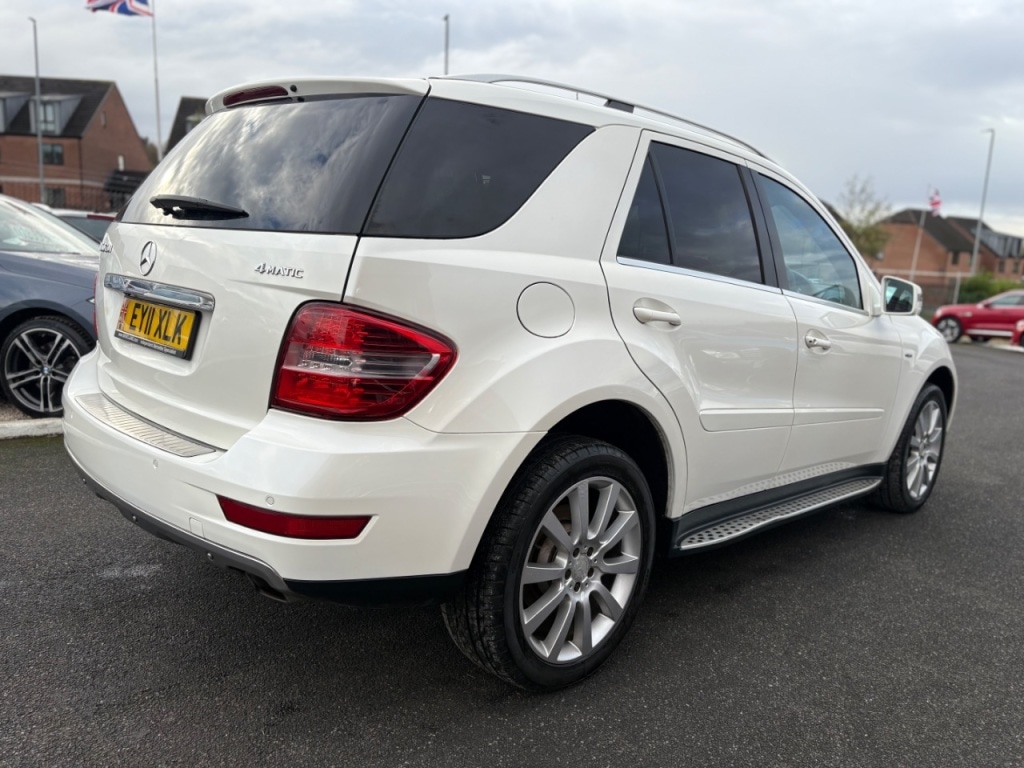 Used Mercedes-Benz M Class 2011 for sale - 76616966: Photo 10