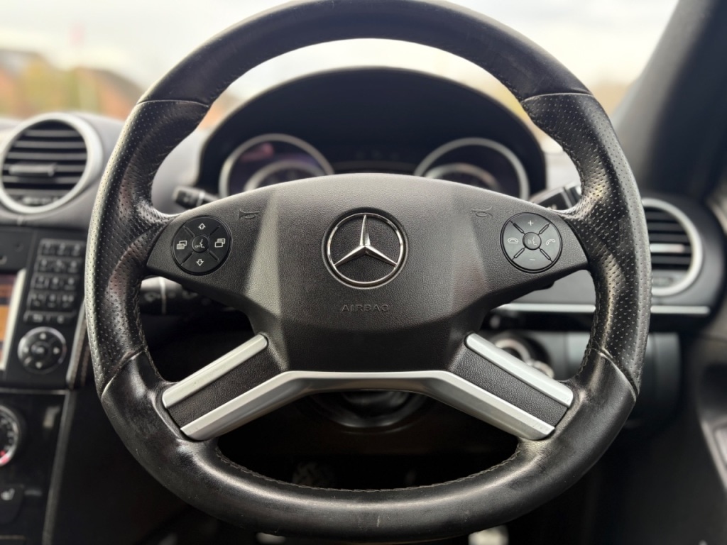 Used Mercedes-Benz M Class 2011 for sale - 76616966: Photo 19