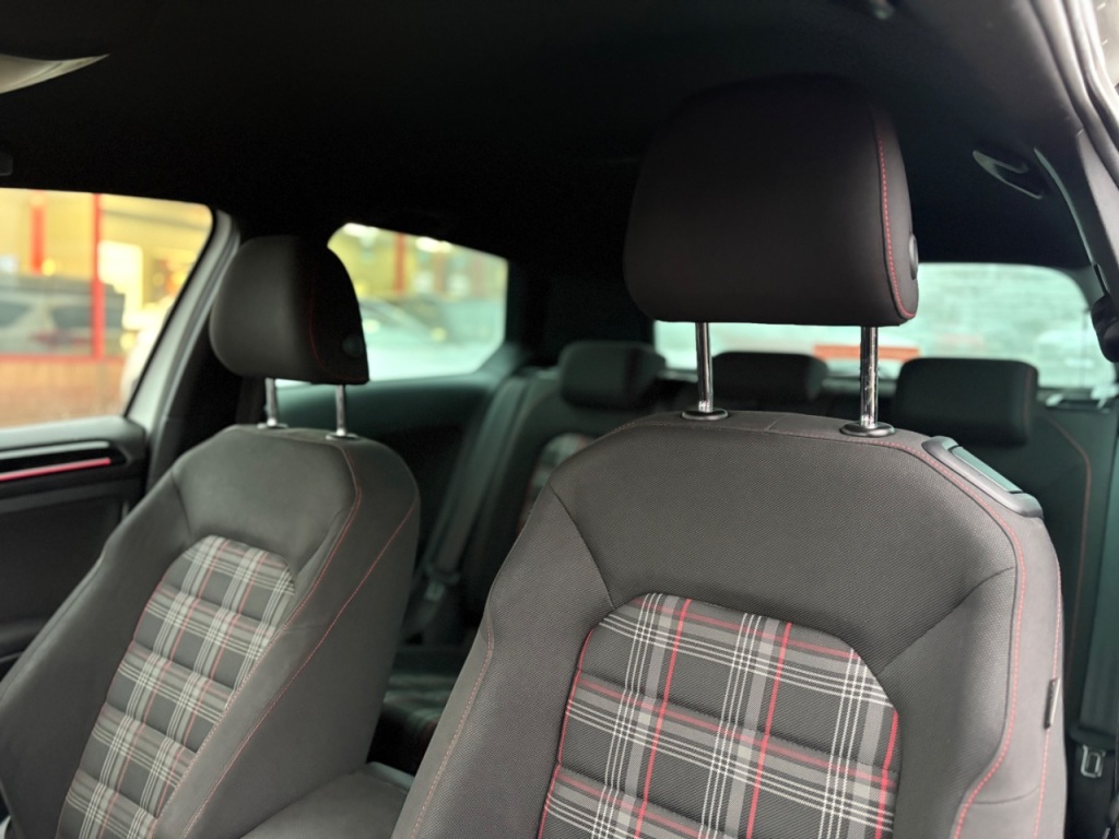 Used Volkswagen Golf 2017 for sale - 77061469: Photo 4