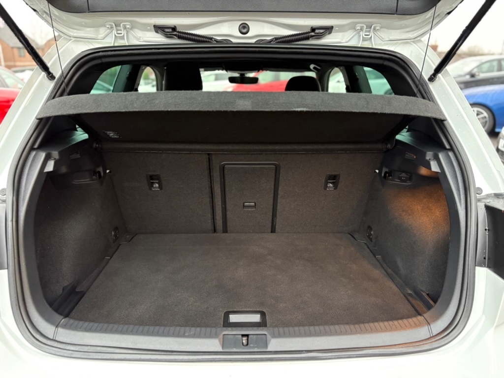 Used Volkswagen Golf 2017 for sale - 77061469: Photo 9